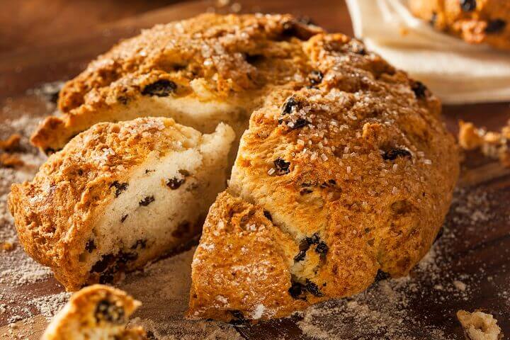 Pain de soda irlandais aux raisins secs
