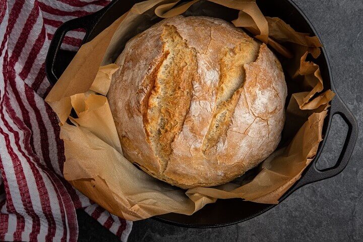 Pain de campagne au four hollandais