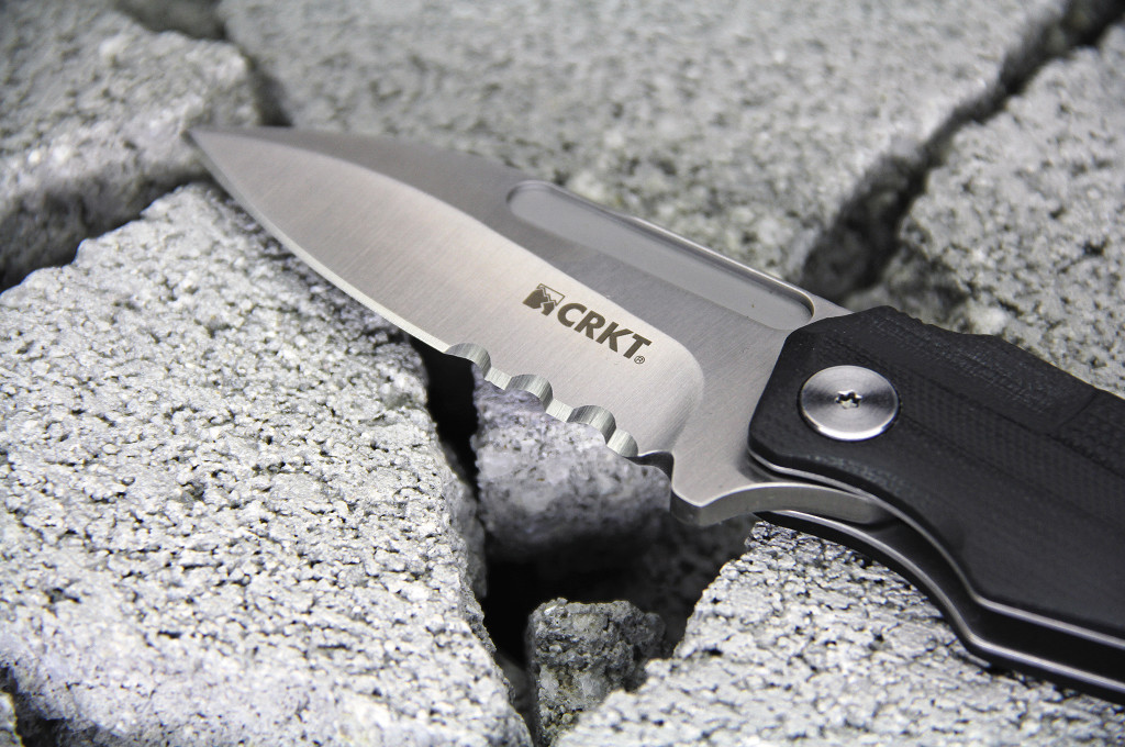columbia-river-knife-and-tool-inc-liong-mah-design-6-lame-serrated-edge