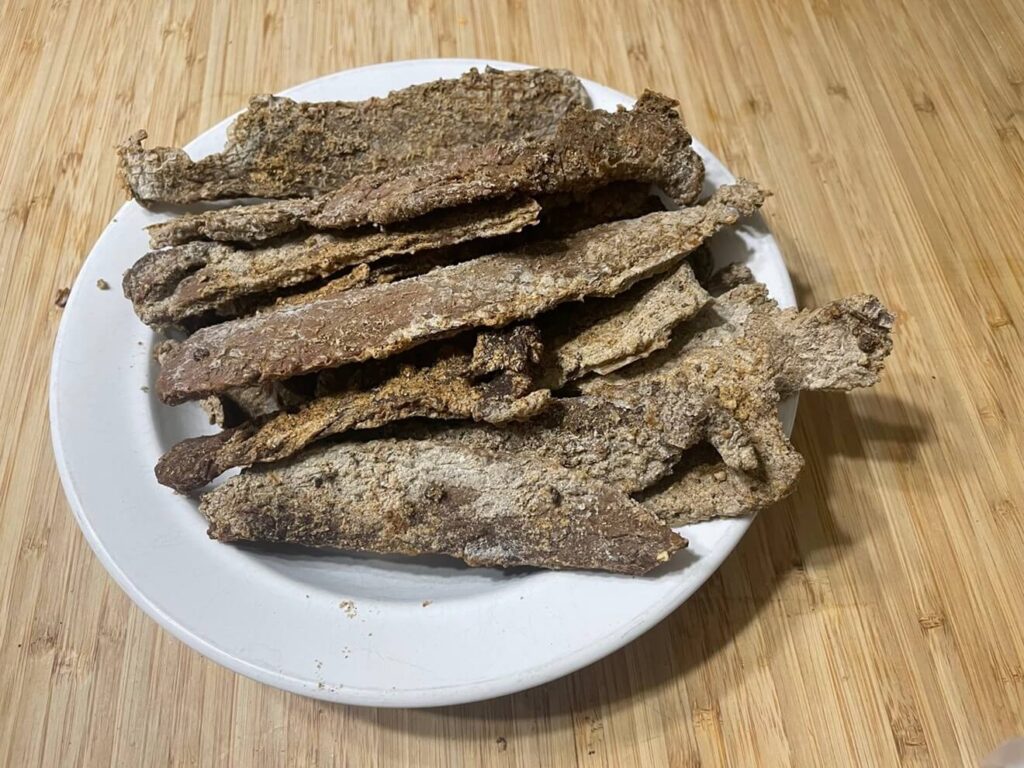 Biltong sur assiette