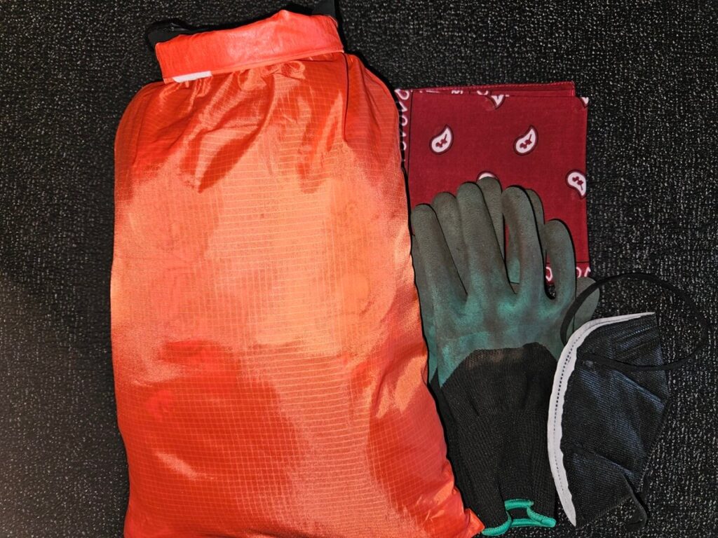 Vêtements de sac de survie pour enfants