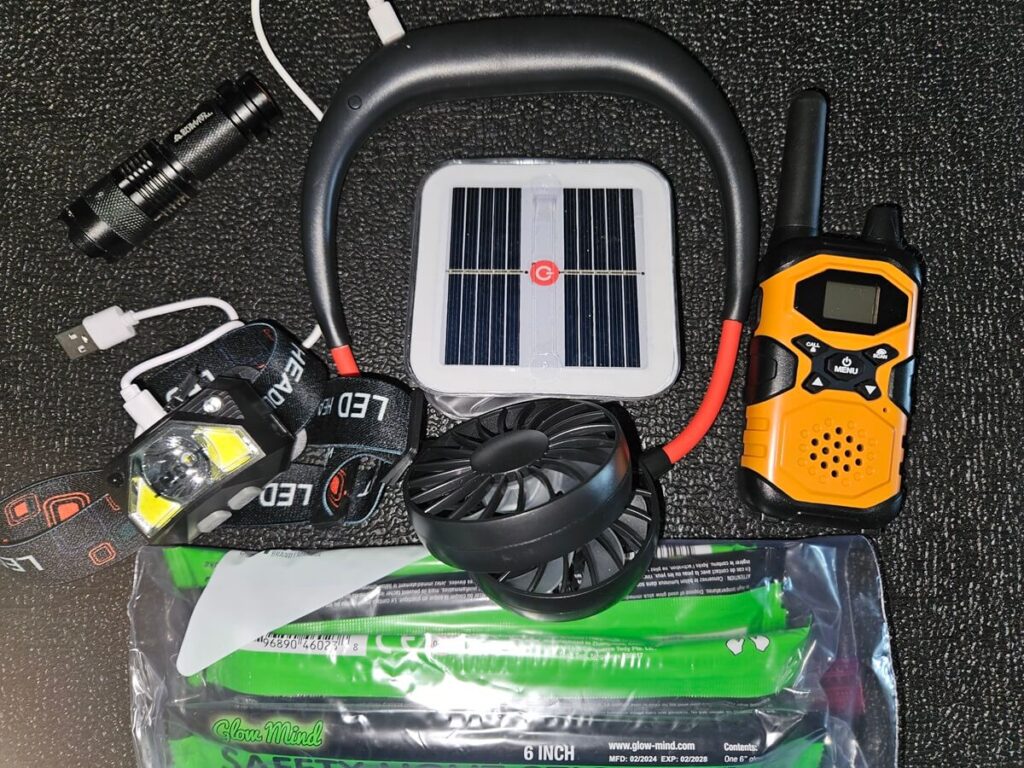 Lumière et électronique pour le Bug Out Bag