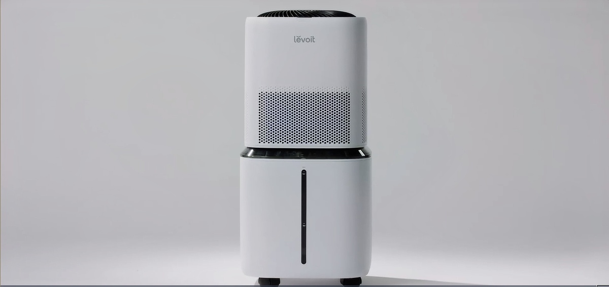 Augmentez l'humidité de votre maison en hiver avec l'humidificateur Levoit Superior 6000S.
