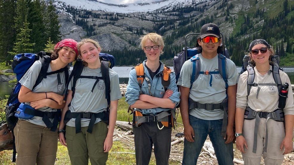 Le programme « Youth Wilderness » encourage la gestion responsable des forêts et l'acquisition de compétences de survie en plein air (Photo : avec l'aimable autorisation de la Fondation Selway-Bitterroot Frank Church)