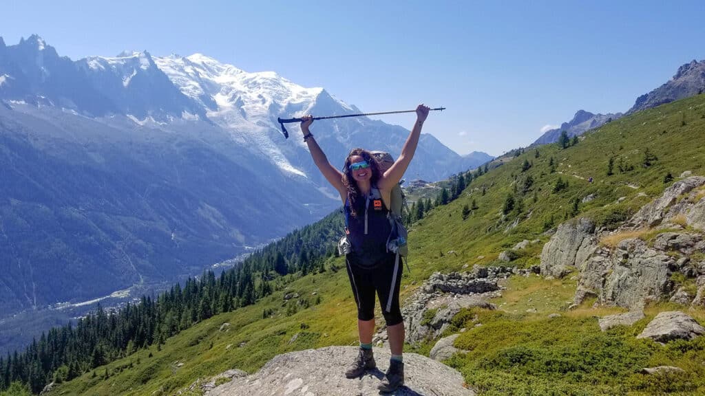 Jacks Genega en randonnée dans les Alpes